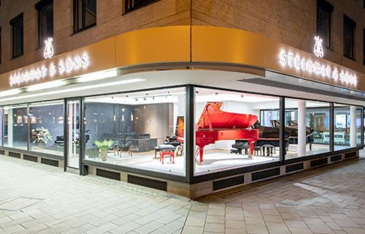 Steinway & Sons, Maximiliansplatz 12B, München
