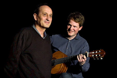 Biograf Alois Prinz und an der Gitarre Johannes Öllinger