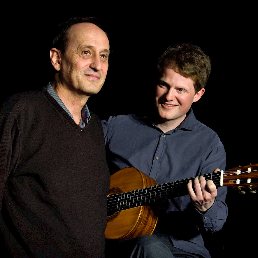 Biograf Alois Prinz und an der Gitarre Johannes Öllinger © Volker Derlath