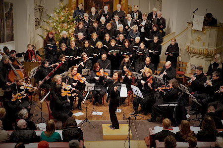 Chor und Orchester der Himmelfahrtskirche München-Pasing. Kantorin Yoko Seidel, Leitung. Weihnachtsoratorium 2024.