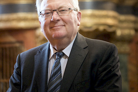 Organist Prof. Edgar Krapp