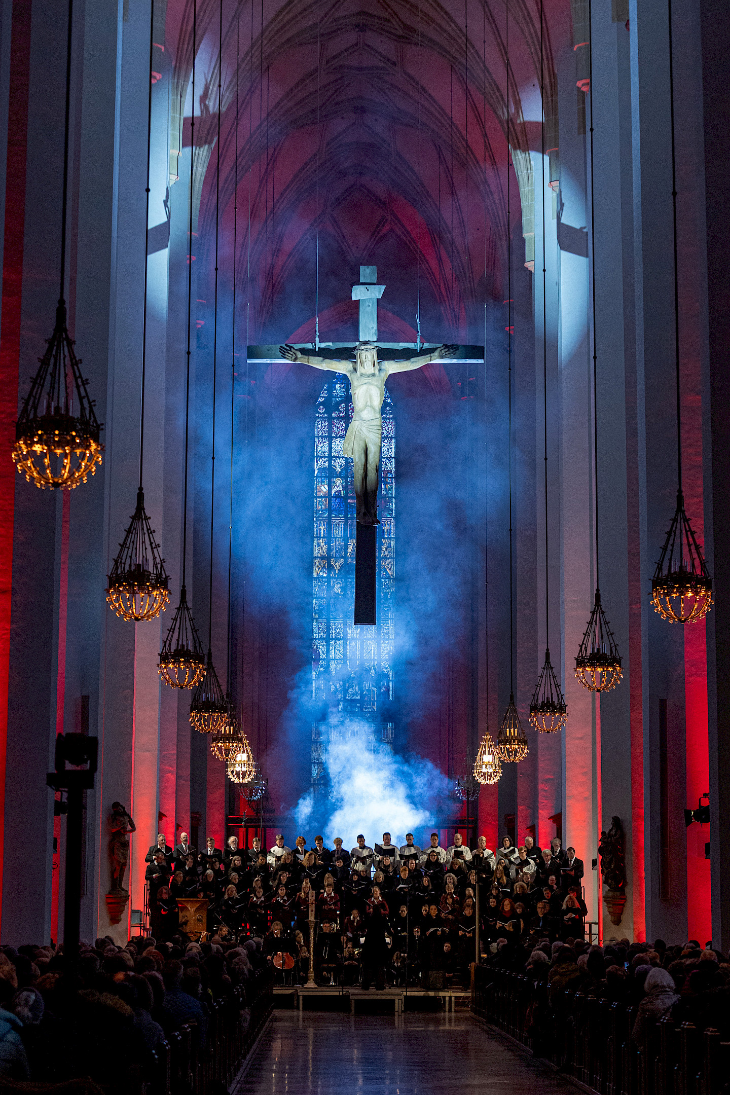 Lichtinstallation im Innenraum der Frauenkirche, 2025 Lichtinstallation im Innenraum der Frauenkirche, 2025