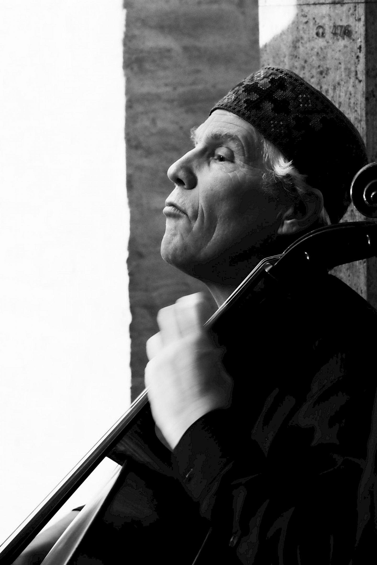 Jost Hecker, Violoncello Jost Hecker, Violoncello
