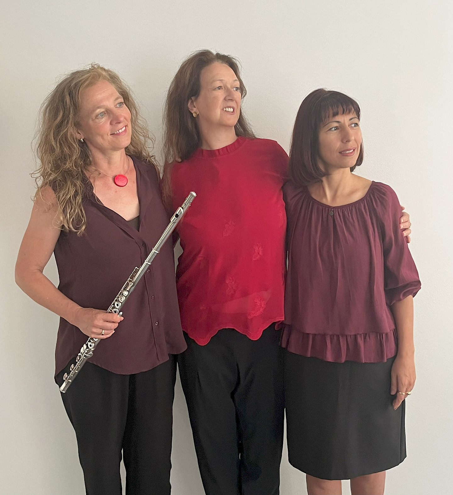 Monika Olszak, Flöte mit Barbara Hesse-Bachmaier, Gesang und Narine Khachatryan,Komposition Monika Olszak, Flöte mit Barbara Hesse-Bachmaier, Gesang und Narine Khachatryan,Komposition